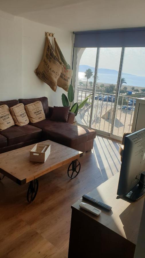Les Vagues Au Balcon Apartman Empuriabrava Kültér fotó