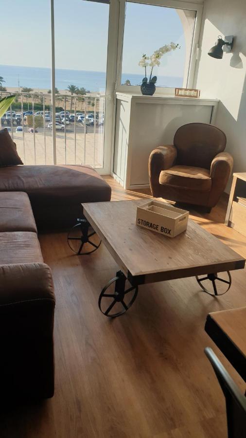 Les Vagues Au Balcon Apartman Empuriabrava Kültér fotó
